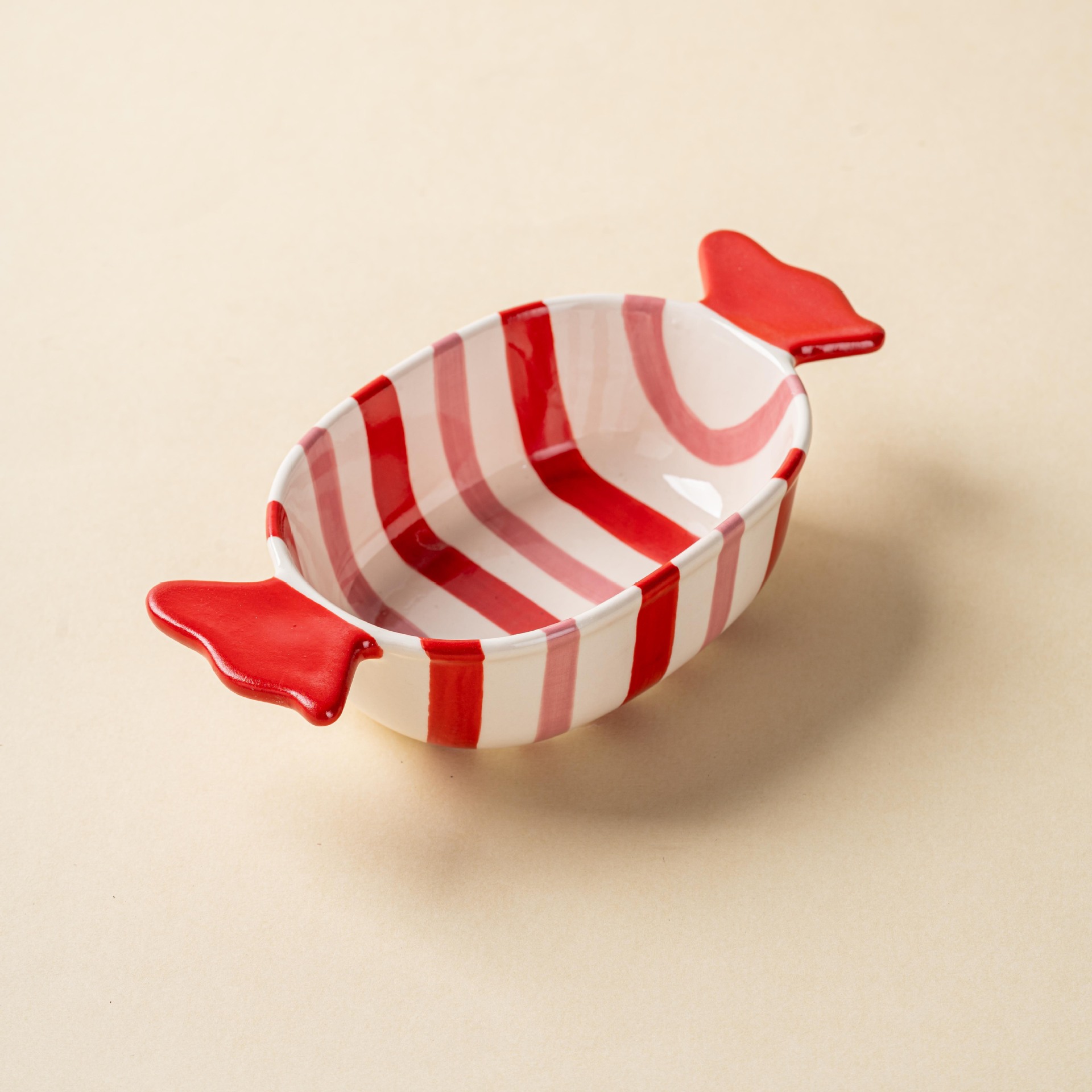110 - Candy-Shaped Ceramic Dish -8"